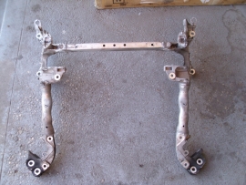 2008 2012 AUDI A5 A4 FRONT SUBFRAME ENGINE CRADLE CROSS MEMBER CROSSMEMBER 8T0399315H
